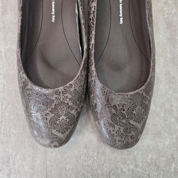 SAS Low Wedge Comfort Pumps Embossed Floral Leather Minimalist Office Dress Shoe - Picture 10 of 10